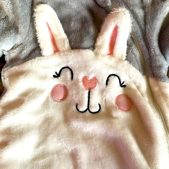 Baby bunny outfit - Picture 2 of 4